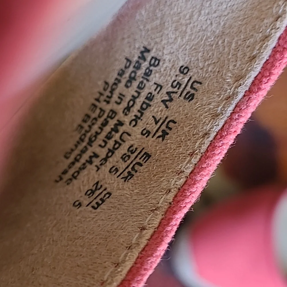 Naturalizer Phebe Coral Wedge Sandals Size 9.5